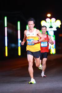 BIB: 4026, 40181
                            <button type="button" onclick="openModal(20181649)" class="btn btn-primary btn-sm float-right btn-popup" data-toggle="modal" data-target=".modal-high-quality">
                        <i class="fas fa-shopping-cart"></i> Add to Cart
                    </button>
                                            <button type="button" onclick="isThisMe(20181649, true)" class="btn btn-success btn-sm float-right btn-popup btn-isme hidden" data-toggle="tooltip" data-placement="bottom" title="นี่คือรูปของคุณใช่ไหม คลิกที่นี่เพื่อเอาเข้าอัลบั้ม">
                        <i class="fas fa-plus"></i> Add to album
                    </button>
                    <button type="button" onclick="isThisMe(20181649, false)" class="btn btn-warning btn-sm float-right btn-popup btn-isnotme hidden">
                        <i class="fas fa-ban"></i> Remove from album
                    </button>