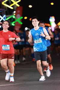 BIB: 43856, 42392
                            <button type="button" onclick="openModal(20077220)" class="btn btn-primary btn-sm float-right btn-popup" data-toggle="modal" data-target=".modal-high-quality">
                        <i class="fas fa-shopping-cart"></i> Add to Cart
                    </button>
                                            <button type="button" onclick="isThisMe(20077220, true)" class="btn btn-success btn-sm float-right btn-popup btn-isme hidden" data-toggle="tooltip" data-placement="bottom" title="นี่คือรูปของคุณใช่ไหม คลิกที่นี่เพื่อเอาเข้าอัลบั้ม">
                        <i class="fas fa-plus"></i> Add to album
                    </button>
                    <button type="button" onclick="isThisMe(20077220, false)" class="btn btn-warning btn-sm float-right btn-popup btn-isnotme hidden">
                        <i class="fas fa-ban"></i> Remove from album
                    </button>