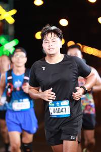 BIB: 44047
                            <button type="button" onclick="openModal(20080119)" class="btn btn-primary btn-sm float-right btn-popup" data-toggle="modal" data-target=".modal-high-quality">
                        <i class="fas fa-shopping-cart"></i> Add to Cart
                    </button>
                                            <button type="button" onclick="isThisMe(20080119, true)" class="btn btn-success btn-sm float-right btn-popup btn-isme hidden" data-toggle="tooltip" data-placement="bottom" title="นี่คือรูปของคุณใช่ไหม คลิกที่นี่เพื่อเอาเข้าอัลบั้ม">
                        <i class="fas fa-plus"></i> Add to album
                    </button>
                    <button type="button" onclick="isThisMe(20080119, false)" class="btn btn-warning btn-sm float-right btn-popup btn-isnotme hidden">
                        <i class="fas fa-ban"></i> Remove from album
                    </button>