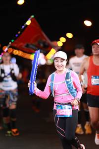 BIB: 45276, 426
                            <button type="button" onclick="openModal(20152342)" class="btn btn-primary btn-sm float-right btn-popup" data-toggle="modal" data-target=".modal-high-quality">
                        <i class="fas fa-shopping-cart"></i> Add to Cart
                    </button>
                                            <button type="button" onclick="isThisMe(20152342, true)" class="btn btn-success btn-sm float-right btn-popup btn-isme hidden" data-toggle="tooltip" data-placement="bottom" title="นี่คือรูปของคุณใช่ไหม คลิกที่นี่เพื่อเอาเข้าอัลบั้ม">
                        <i class="fas fa-plus"></i> Add to album
                    </button>
                    <button type="button" onclick="isThisMe(20152342, false)" class="btn btn-warning btn-sm float-right btn-popup btn-isnotme hidden">
                        <i class="fas fa-ban"></i> Remove from album
                    </button>
