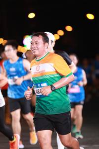 BIB: 424
                            <button type="button" onclick="openModal(20052409)" class="btn btn-primary btn-sm float-right btn-popup" data-toggle="modal" data-target=".modal-high-quality">
                        <i class="fas fa-shopping-cart"></i> Add to Cart
                    </button>
                                            <button type="button" onclick="isThisMe(20052409, true)" class="btn btn-success btn-sm float-right btn-popup btn-isme hidden" data-toggle="tooltip" data-placement="bottom" title="นี่คือรูปของคุณใช่ไหม คลิกที่นี่เพื่อเอาเข้าอัลบั้ม">
                        <i class="fas fa-plus"></i> Add to album
                    </button>
                    <button type="button" onclick="isThisMe(20052409, false)" class="btn btn-warning btn-sm float-right btn-popup btn-isnotme hidden">
                        <i class="fas fa-ban"></i> Remove from album
                    </button>