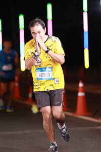 BIB: 42900
                            <button type="button" onclick="openModal(20078300)" class="btn btn-primary btn-sm float-right btn-popup" data-toggle="modal" data-target=".modal-high-quality">
                        <i class="fas fa-shopping-cart"></i> Add to Cart
                    </button>
                                            <button type="button" onclick="isThisMe(20078300, true)" class="btn btn-success btn-sm float-right btn-popup btn-isme hidden" data-toggle="tooltip" data-placement="bottom" title="นี่คือรูปของคุณใช่ไหม คลิกที่นี่เพื่อเอาเข้าอัลบั้ม">
                        <i class="fas fa-plus"></i> Add to album
                    </button>
                    <button type="button" onclick="isThisMe(20078300, false)" class="btn btn-warning btn-sm float-right btn-popup btn-isnotme hidden">
                        <i class="fas fa-ban"></i> Remove from album
                    </button>