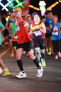 BIB: 3133
                            <button type="button" onclick="openModal(20022329)" class="btn btn-primary btn-sm float-right btn-popup" data-toggle="modal" data-target=".modal-high-quality">
                        <i class="fas fa-shopping-cart"></i> Add to Cart
                    </button>
                                            <button type="button" onclick="isThisMe(20022329, true)" class="btn btn-success btn-sm float-right btn-popup btn-isme hidden" data-toggle="tooltip" data-placement="bottom" title="นี่คือรูปของคุณใช่ไหม คลิกที่นี่เพื่อเอาเข้าอัลบั้ม">
                        <i class="fas fa-plus"></i> Add to album
                    </button>
                    <button type="button" onclick="isThisMe(20022329, false)" class="btn btn-warning btn-sm float-right btn-popup btn-isnotme hidden">
                        <i class="fas fa-ban"></i> Remove from album
                    </button>