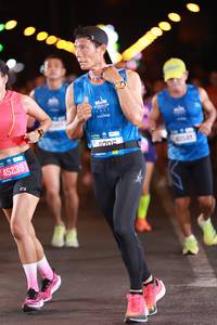 BIB: 45239
                            <button type="button" onclick="openModal(19901118)" class="btn btn-primary btn-sm float-right btn-popup" data-toggle="modal" data-target=".modal-high-quality">
                        <i class="fas fa-shopping-cart"></i> Add to Cart
                    </button>
                                            <button type="button" onclick="isThisMe(19901118, true)" class="btn btn-success btn-sm float-right btn-popup btn-isme hidden" data-toggle="tooltip" data-placement="bottom" title="นี่คือรูปของคุณใช่ไหม คลิกที่นี่เพื่อเอาเข้าอัลบั้ม">
                        <i class="fas fa-plus"></i> Add to album
                    </button>
                    <button type="button" onclick="isThisMe(19901118, false)" class="btn btn-warning btn-sm float-right btn-popup btn-isnotme hidden">
                        <i class="fas fa-ban"></i> Remove from album
                    </button>