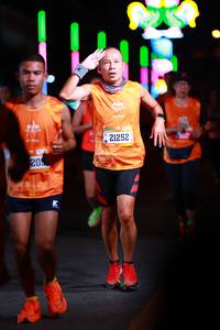 BIB: 205, 21252
                            <button type="button" onclick="openModal(20526868)" class="btn btn-primary btn-sm float-right btn-popup" data-toggle="modal" data-target=".modal-high-quality">
                        <i class="fas fa-shopping-cart"></i> Add to Cart
                    </button>
                                            <button type="button" onclick="isThisMe(20526868, true)" class="btn btn-success btn-sm float-right btn-popup btn-isme hidden" data-toggle="tooltip" data-placement="bottom" title="นี่คือรูปของคุณใช่ไหม คลิกที่นี่เพื่อเอาเข้าอัลบั้ม">
                        <i class="fas fa-plus"></i> Add to album
                    </button>
                    <button type="button" onclick="isThisMe(20526868, false)" class="btn btn-warning btn-sm float-right btn-popup btn-isnotme hidden">
                        <i class="fas fa-ban"></i> Remove from album
                    </button>