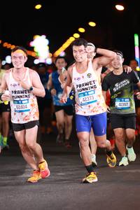 BIB: 62404, 424, 42373, 41357
                            <button type="button" onclick="openModal(20018805)" class="btn btn-primary btn-sm float-right btn-popup" data-toggle="modal" data-target=".modal-high-quality">
                        <i class="fas fa-shopping-cart"></i> Add to Cart
                    </button>
                                            <button type="button" onclick="isThisMe(20018805, true)" class="btn btn-success btn-sm float-right btn-popup btn-isme hidden" data-toggle="tooltip" data-placement="bottom" title="นี่คือรูปของคุณใช่ไหม คลิกที่นี่เพื่อเอาเข้าอัลบั้ม">
                        <i class="fas fa-plus"></i> Add to album
                    </button>
                    <button type="button" onclick="isThisMe(20018805, false)" class="btn btn-warning btn-sm float-right btn-popup btn-isnotme hidden">
                        <i class="fas fa-ban"></i> Remove from album
                    </button>