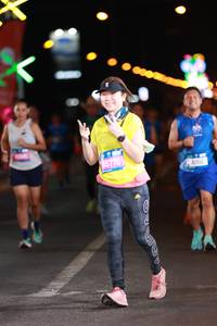 BIB: 15776, 41512
                            <button type="button" onclick="openModal(20157234)" class="btn btn-primary btn-sm float-right btn-popup" data-toggle="modal" data-target=".modal-high-quality">
                        <i class="fas fa-shopping-cart"></i> Add to Cart
                    </button>
                                            <button type="button" onclick="isThisMe(20157234, true)" class="btn btn-success btn-sm float-right btn-popup btn-isme hidden" data-toggle="tooltip" data-placement="bottom" title="นี่คือรูปของคุณใช่ไหม คลิกที่นี่เพื่อเอาเข้าอัลบั้ม">
                        <i class="fas fa-plus"></i> Add to album
                    </button>
                    <button type="button" onclick="isThisMe(20157234, false)" class="btn btn-warning btn-sm float-right btn-popup btn-isnotme hidden">
                        <i class="fas fa-ban"></i> Remove from album
                    </button>