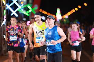 BIB: 40910, 43867, 40564
                            <button type="button" onclick="openModal(20049421)" class="btn btn-primary btn-sm float-right btn-popup" data-toggle="modal" data-target=".modal-high-quality">
                        <i class="fas fa-shopping-cart"></i> Add to Cart
                    </button>
                                            <button type="button" onclick="isThisMe(20049421, true)" class="btn btn-success btn-sm float-right btn-popup btn-isme hidden" data-toggle="tooltip" data-placement="bottom" title="นี่คือรูปของคุณใช่ไหม คลิกที่นี่เพื่อเอาเข้าอัลบั้ม">
                        <i class="fas fa-plus"></i> Add to album
                    </button>
                    <button type="button" onclick="isThisMe(20049421, false)" class="btn btn-warning btn-sm float-right btn-popup btn-isnotme hidden">
                        <i class="fas fa-ban"></i> Remove from album
                    </button>