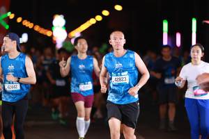 BIB: 42442, 42823
                            <button type="button" onclick="openModal(20048638)" class="btn btn-primary btn-sm float-right btn-popup" data-toggle="modal" data-target=".modal-high-quality">
                        <i class="fas fa-shopping-cart"></i> Add to Cart
                    </button>
                                            <button type="button" onclick="isThisMe(20048638, true)" class="btn btn-success btn-sm float-right btn-popup btn-isme hidden" data-toggle="tooltip" data-placement="bottom" title="นี่คือรูปของคุณใช่ไหม คลิกที่นี่เพื่อเอาเข้าอัลบั้ม">
                        <i class="fas fa-plus"></i> Add to album
                    </button>
                    <button type="button" onclick="isThisMe(20048638, false)" class="btn btn-warning btn-sm float-right btn-popup btn-isnotme hidden">
                        <i class="fas fa-ban"></i> Remove from album
                    </button>