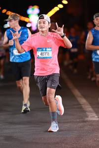 BIB: 40771
                            <button type="button" onclick="openModal(19896383)" class="btn btn-primary btn-sm float-right btn-popup" data-toggle="modal" data-target=".modal-high-quality">
                        <i class="fas fa-shopping-cart"></i> Add to Cart
                    </button>
                                            <button type="button" onclick="isThisMe(19896383, true)" class="btn btn-success btn-sm float-right btn-popup btn-isme hidden" data-toggle="tooltip" data-placement="bottom" title="นี่คือรูปของคุณใช่ไหม คลิกที่นี่เพื่อเอาเข้าอัลบั้ม">
                        <i class="fas fa-plus"></i> Add to album
                    </button>
                    <button type="button" onclick="isThisMe(19896383, false)" class="btn btn-warning btn-sm float-right btn-popup btn-isnotme hidden">
                        <i class="fas fa-ban"></i> Remove from album
                    </button>