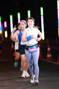 BIB: 414, 45992
                            <button type="button" onclick="openModal(20057482)" class="btn btn-primary btn-sm float-right btn-popup" data-toggle="modal" data-target=".modal-high-quality">
                        <i class="fas fa-shopping-cart"></i> Add to Cart
                    </button>
                                            <button type="button" onclick="isThisMe(20057482, true)" class="btn btn-success btn-sm float-right btn-popup btn-isme hidden" data-toggle="tooltip" data-placement="bottom" title="นี่คือรูปของคุณใช่ไหม คลิกที่นี่เพื่อเอาเข้าอัลบั้ม">
                        <i class="fas fa-plus"></i> Add to album
                    </button>
                    <button type="button" onclick="isThisMe(20057482, false)" class="btn btn-warning btn-sm float-right btn-popup btn-isnotme hidden">
                        <i class="fas fa-ban"></i> Remove from album
                    </button>