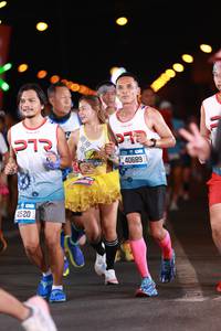 BIB: 4520, 40689
                            <button type="button" onclick="openModal(20072285)" class="btn btn-primary btn-sm float-right btn-popup" data-toggle="modal" data-target=".modal-high-quality">
                        <i class="fas fa-shopping-cart"></i> Add to Cart
                    </button>
                                            <button type="button" onclick="isThisMe(20072285, true)" class="btn btn-success btn-sm float-right btn-popup btn-isme hidden" data-toggle="tooltip" data-placement="bottom" title="นี่คือรูปของคุณใช่ไหม คลิกที่นี่เพื่อเอาเข้าอัลบั้ม">
                        <i class="fas fa-plus"></i> Add to album
                    </button>
                    <button type="button" onclick="isThisMe(20072285, false)" class="btn btn-warning btn-sm float-right btn-popup btn-isnotme hidden">
                        <i class="fas fa-ban"></i> Remove from album
                    </button>