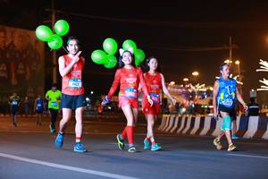 BIB: 43052
                            <button type="button" onclick="openModal(21604884)" class="btn btn-primary btn-sm float-right btn-popup" data-toggle="modal" data-target=".modal-high-quality">
                        <i class="fas fa-shopping-cart"></i> Add to Cart
                    </button>
                                            <button type="button" onclick="isThisMe(21604884, true)" class="btn btn-success btn-sm float-right btn-popup btn-isme hidden" data-toggle="tooltip" data-placement="bottom" title="นี่คือรูปของคุณใช่ไหม คลิกที่นี่เพื่อเอาเข้าอัลบั้ม">
                        <i class="fas fa-plus"></i> Add to album
                    </button>
                    <button type="button" onclick="isThisMe(21604884, false)" class="btn btn-warning btn-sm float-right btn-popup btn-isnotme hidden">
                        <i class="fas fa-ban"></i> Remove from album
                    </button>