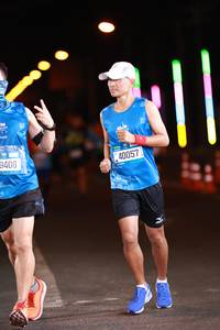 BIB: 40057, 807
                            <button type="button" onclick="openModal(20077427)" class="btn btn-primary btn-sm float-right btn-popup" data-toggle="modal" data-target=".modal-high-quality">
                        <i class="fas fa-shopping-cart"></i> Add to Cart
                    </button>
                                            <button type="button" onclick="isThisMe(20077427, true)" class="btn btn-success btn-sm float-right btn-popup btn-isme hidden" data-toggle="tooltip" data-placement="bottom" title="นี่คือรูปของคุณใช่ไหม คลิกที่นี่เพื่อเอาเข้าอัลบั้ม">
                        <i class="fas fa-plus"></i> Add to album
                    </button>
                    <button type="button" onclick="isThisMe(20077427, false)" class="btn btn-warning btn-sm float-right btn-popup btn-isnotme hidden">
                        <i class="fas fa-ban"></i> Remove from album
                    </button>