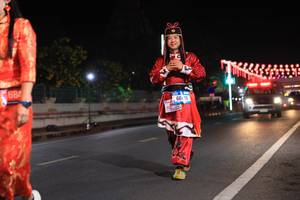 BIB: 684, 6801
                            <button type="button" onclick="openModal(20287415)" class="btn btn-primary btn-sm float-right btn-popup" data-toggle="modal" data-target=".modal-high-quality">
                        <i class="fas fa-shopping-cart"></i> Add to Cart
                    </button>
                                            <button type="button" onclick="isThisMe(20287415, true)" class="btn btn-success btn-sm float-right btn-popup btn-isme hidden" data-toggle="tooltip" data-placement="bottom" title="นี่คือรูปของคุณใช่ไหม คลิกที่นี่เพื่อเอาเข้าอัลบั้ม">
                        <i class="fas fa-plus"></i> Add to album
                    </button>
                    <button type="button" onclick="isThisMe(20287415, false)" class="btn btn-warning btn-sm float-right btn-popup btn-isnotme hidden">
                        <i class="fas fa-ban"></i> Remove from album
                    </button>