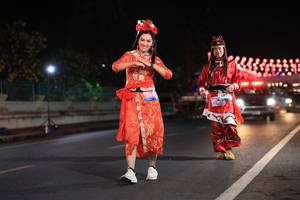 BIB: 682
                            <button type="button" onclick="openModal(20285798)" class="btn btn-primary btn-sm float-right btn-popup" data-toggle="modal" data-target=".modal-high-quality">
                        <i class="fas fa-shopping-cart"></i> Add to Cart
                    </button>
                                            <button type="button" onclick="isThisMe(20285798, true)" class="btn btn-success btn-sm float-right btn-popup btn-isme hidden" data-toggle="tooltip" data-placement="bottom" title="นี่คือรูปของคุณใช่ไหม คลิกที่นี่เพื่อเอาเข้าอัลบั้ม">
                        <i class="fas fa-plus"></i> Add to album
                    </button>
                    <button type="button" onclick="isThisMe(20285798, false)" class="btn btn-warning btn-sm float-right btn-popup btn-isnotme hidden">
                        <i class="fas fa-ban"></i> Remove from album
                    </button>