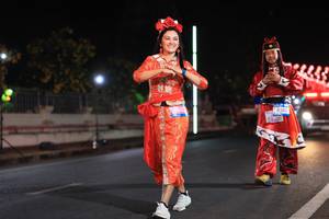 BIB: 340
                            <button type="button" onclick="openModal(20286077)" class="btn btn-primary btn-sm float-right btn-popup" data-toggle="modal" data-target=".modal-high-quality">
                        <i class="fas fa-shopping-cart"></i> Add to Cart
                    </button>
                                            <button type="button" onclick="isThisMe(20286077, true)" class="btn btn-success btn-sm float-right btn-popup btn-isme hidden" data-toggle="tooltip" data-placement="bottom" title="นี่คือรูปของคุณใช่ไหม คลิกที่นี่เพื่อเอาเข้าอัลบั้ม">
                        <i class="fas fa-plus"></i> Add to album
                    </button>
                    <button type="button" onclick="isThisMe(20286077, false)" class="btn btn-warning btn-sm float-right btn-popup btn-isnotme hidden">
                        <i class="fas fa-ban"></i> Remove from album
                    </button>