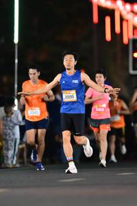 BIB: 22043, 20195
                            <button type="button" onclick="openModal(19822873)" class="btn btn-primary btn-sm float-right btn-popup" data-toggle="modal" data-target=".modal-high-quality">
                        <i class="fas fa-shopping-cart"></i> Add to Cart
                    </button>
                                            <button type="button" onclick="isThisMe(19822873, true)" class="btn btn-success btn-sm float-right btn-popup btn-isme hidden" data-toggle="tooltip" data-placement="bottom" title="นี่คือรูปของคุณใช่ไหม คลิกที่นี่เพื่อเอาเข้าอัลบั้ม">
                        <i class="fas fa-plus"></i> Add to album
                    </button>
                    <button type="button" onclick="isThisMe(19822873, false)" class="btn btn-warning btn-sm float-right btn-popup btn-isnotme hidden">
                        <i class="fas fa-ban"></i> Remove from album
                    </button>