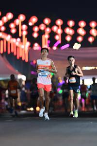 BIB: 41751, 20604
                            <button type="button" onclick="openModal(19806537)" class="btn btn-primary btn-sm float-right btn-popup" data-toggle="modal" data-target=".modal-high-quality">
                        <i class="fas fa-shopping-cart"></i> Add to Cart
                    </button>
                                            <button type="button" onclick="isThisMe(19806537, true)" class="btn btn-success btn-sm float-right btn-popup btn-isme hidden" data-toggle="tooltip" data-placement="bottom" title="นี่คือรูปของคุณใช่ไหม คลิกที่นี่เพื่อเอาเข้าอัลบั้ม">
                        <i class="fas fa-plus"></i> Add to album
                    </button>
                    <button type="button" onclick="isThisMe(19806537, false)" class="btn btn-warning btn-sm float-right btn-popup btn-isnotme hidden">
                        <i class="fas fa-ban"></i> Remove from album
                    </button>