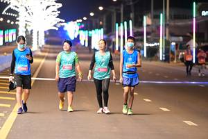 BIB: 1805, 889
                            <button type="button" onclick="openModal(19737303)" class="btn btn-primary btn-sm float-right btn-popup" data-toggle="modal" data-target=".modal-high-quality">
                        <i class="fas fa-shopping-cart"></i> Add to Cart
                    </button>
                                            <button type="button" onclick="isThisMe(19737303, true)" class="btn btn-success btn-sm float-right btn-popup btn-isme hidden" data-toggle="tooltip" data-placement="bottom" title="นี่คือรูปของคุณใช่ไหม คลิกที่นี่เพื่อเอาเข้าอัลบั้ม">
                        <i class="fas fa-plus"></i> Add to album
                    </button>
                    <button type="button" onclick="isThisMe(19737303, false)" class="btn btn-warning btn-sm float-right btn-popup btn-isnotme hidden">
                        <i class="fas fa-ban"></i> Remove from album
                    </button>