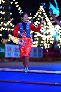 BIB: 45946, 004
                            <button type="button" onclick="openModal(20526339)" class="btn btn-primary btn-sm float-right btn-popup" data-toggle="modal" data-target=".modal-high-quality">
                        <i class="fas fa-shopping-cart"></i> Add to Cart
                    </button>
                                            <button type="button" onclick="isThisMe(20526339, true)" class="btn btn-success btn-sm float-right btn-popup btn-isme hidden" data-toggle="tooltip" data-placement="bottom" title="นี่คือรูปของคุณใช่ไหม คลิกที่นี่เพื่อเอาเข้าอัลบั้ม">
                        <i class="fas fa-plus"></i> Add to album
                    </button>
                    <button type="button" onclick="isThisMe(20526339, false)" class="btn btn-warning btn-sm float-right btn-popup btn-isnotme hidden">
                        <i class="fas fa-ban"></i> Remove from album
                    </button>