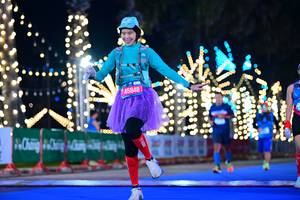 BIB: 45848
                            <button type="button" onclick="openModal(20575535)" class="btn btn-primary btn-sm float-right btn-popup" data-toggle="modal" data-target=".modal-high-quality">
                        <i class="fas fa-shopping-cart"></i> Add to Cart
                    </button>
                                            <button type="button" onclick="isThisMe(20575535, true)" class="btn btn-success btn-sm float-right btn-popup btn-isme hidden" data-toggle="tooltip" data-placement="bottom" title="นี่คือรูปของคุณใช่ไหม คลิกที่นี่เพื่อเอาเข้าอัลบั้ม">
                        <i class="fas fa-plus"></i> Add to album
                    </button>
                    <button type="button" onclick="isThisMe(20575535, false)" class="btn btn-warning btn-sm float-right btn-popup btn-isnotme hidden">
                        <i class="fas fa-ban"></i> Remove from album
                    </button>