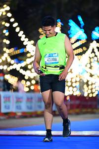 BIB: 201, 43388
                            <button type="button" onclick="openModal(20461602)" class="btn btn-primary btn-sm float-right btn-popup" data-toggle="modal" data-target=".modal-high-quality">
                        <i class="fas fa-shopping-cart"></i> Add to Cart
                    </button>
                                            <button type="button" onclick="isThisMe(20461602, true)" class="btn btn-success btn-sm float-right btn-popup btn-isme hidden" data-toggle="tooltip" data-placement="bottom" title="นี่คือรูปของคุณใช่ไหม คลิกที่นี่เพื่อเอาเข้าอัลบั้ม">
                        <i class="fas fa-plus"></i> Add to album
                    </button>
                    <button type="button" onclick="isThisMe(20461602, false)" class="btn btn-warning btn-sm float-right btn-popup btn-isnotme hidden">
                        <i class="fas fa-ban"></i> Remove from album
                    </button>
