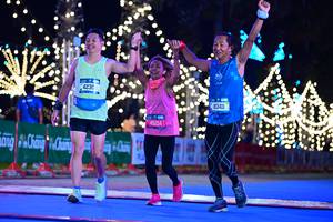 BIB: 4230, 45214, 83411
                            <button type="button" onclick="openModal(20511809)" class="btn btn-primary btn-sm float-right btn-popup" data-toggle="modal" data-target=".modal-high-quality">
                        <i class="fas fa-shopping-cart"></i> Add to Cart
                    </button>
                                            <button type="button" onclick="isThisMe(20511809, true)" class="btn btn-success btn-sm float-right btn-popup btn-isme hidden" data-toggle="tooltip" data-placement="bottom" title="นี่คือรูปของคุณใช่ไหม คลิกที่นี่เพื่อเอาเข้าอัลบั้ม">
                        <i class="fas fa-plus"></i> Add to album
                    </button>
                    <button type="button" onclick="isThisMe(20511809, false)" class="btn btn-warning btn-sm float-right btn-popup btn-isnotme hidden">
                        <i class="fas fa-ban"></i> Remove from album
                    </button>