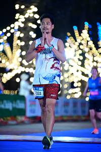 BIB: 3124
                            <button type="button" onclick="openModal(20517753)" class="btn btn-primary btn-sm float-right btn-popup" data-toggle="modal" data-target=".modal-high-quality">
                        <i class="fas fa-shopping-cart"></i> Add to Cart
                    </button>
                                            <button type="button" onclick="isThisMe(20517753, true)" class="btn btn-success btn-sm float-right btn-popup btn-isme hidden" data-toggle="tooltip" data-placement="bottom" title="นี่คือรูปของคุณใช่ไหม คลิกที่นี่เพื่อเอาเข้าอัลบั้ม">
                        <i class="fas fa-plus"></i> Add to album
                    </button>
                    <button type="button" onclick="isThisMe(20517753, false)" class="btn btn-warning btn-sm float-right btn-popup btn-isnotme hidden">
                        <i class="fas fa-ban"></i> Remove from album
                    </button>