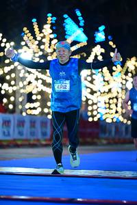 BIB: 43412
                            <button type="button" onclick="openModal(20527027)" class="btn btn-primary btn-sm float-right btn-popup" data-toggle="modal" data-target=".modal-high-quality">
                        <i class="fas fa-shopping-cart"></i> Add to Cart
                    </button>
                                            <button type="button" onclick="isThisMe(20527027, true)" class="btn btn-success btn-sm float-right btn-popup btn-isme hidden" data-toggle="tooltip" data-placement="bottom" title="นี่คือรูปของคุณใช่ไหม คลิกที่นี่เพื่อเอาเข้าอัลบั้ม">
                        <i class="fas fa-plus"></i> Add to album
                    </button>
                    <button type="button" onclick="isThisMe(20527027, false)" class="btn btn-warning btn-sm float-right btn-popup btn-isnotme hidden">
                        <i class="fas fa-ban"></i> Remove from album
                    </button>