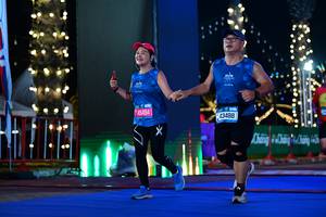 BIB: 45494, 43488
                            <button type="button" onclick="openModal(20572939)" class="btn btn-primary btn-sm float-right btn-popup" data-toggle="modal" data-target=".modal-high-quality">
                        <i class="fas fa-shopping-cart"></i> Add to Cart
                    </button>
                                            <button type="button" onclick="isThisMe(20572939, true)" class="btn btn-success btn-sm float-right btn-popup btn-isme hidden" data-toggle="tooltip" data-placement="bottom" title="นี่คือรูปของคุณใช่ไหม คลิกที่นี่เพื่อเอาเข้าอัลบั้ม">
                        <i class="fas fa-plus"></i> Add to album
                    </button>
                    <button type="button" onclick="isThisMe(20572939, false)" class="btn btn-warning btn-sm float-right btn-popup btn-isnotme hidden">
                        <i class="fas fa-ban"></i> Remove from album
                    </button>