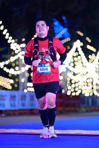 BIB: 44041
                            <button type="button" onclick="openModal(20538292)" class="btn btn-primary btn-sm float-right btn-popup" data-toggle="modal" data-target=".modal-high-quality">
                        <i class="fas fa-shopping-cart"></i> Add to Cart
                    </button>
                                            <button type="button" onclick="isThisMe(20538292, true)" class="btn btn-success btn-sm float-right btn-popup btn-isme hidden" data-toggle="tooltip" data-placement="bottom" title="นี่คือรูปของคุณใช่ไหม คลิกที่นี่เพื่อเอาเข้าอัลบั้ม">
                        <i class="fas fa-plus"></i> Add to album
                    </button>
                    <button type="button" onclick="isThisMe(20538292, false)" class="btn btn-warning btn-sm float-right btn-popup btn-isnotme hidden">
                        <i class="fas fa-ban"></i> Remove from album
                    </button>