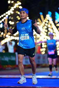 BIB: 41252
                            <button type="button" onclick="openModal(20426237)" class="btn btn-primary btn-sm float-right btn-popup" data-toggle="modal" data-target=".modal-high-quality">
                        <i class="fas fa-shopping-cart"></i> Add to Cart
                    </button>
                                            <button type="button" onclick="isThisMe(20426237, true)" class="btn btn-success btn-sm float-right btn-popup btn-isme hidden" data-toggle="tooltip" data-placement="bottom" title="นี่คือรูปของคุณใช่ไหม คลิกที่นี่เพื่อเอาเข้าอัลบั้ม">
                        <i class="fas fa-plus"></i> Add to album
                    </button>
                    <button type="button" onclick="isThisMe(20426237, false)" class="btn btn-warning btn-sm float-right btn-popup btn-isnotme hidden">
                        <i class="fas fa-ban"></i> Remove from album
                    </button>