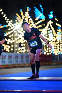 BIB: 41572
                            <button type="button" onclick="openModal(20571927)" class="btn btn-primary btn-sm float-right btn-popup" data-toggle="modal" data-target=".modal-high-quality">
                        <i class="fas fa-shopping-cart"></i> Add to Cart
                    </button>
                                            <button type="button" onclick="isThisMe(20571927, true)" class="btn btn-success btn-sm float-right btn-popup btn-isme hidden" data-toggle="tooltip" data-placement="bottom" title="นี่คือรูปของคุณใช่ไหม คลิกที่นี่เพื่อเอาเข้าอัลบั้ม">
                        <i class="fas fa-plus"></i> Add to album
                    </button>
                    <button type="button" onclick="isThisMe(20571927, false)" class="btn btn-warning btn-sm float-right btn-popup btn-isnotme hidden">
                        <i class="fas fa-ban"></i> Remove from album
                    </button>