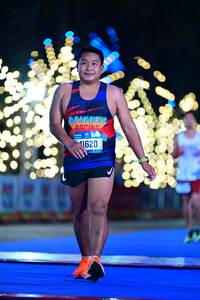 BIB: 11620
                            <button type="button" onclick="openModal(20517683)" class="btn btn-primary btn-sm float-right btn-popup" data-toggle="modal" data-target=".modal-high-quality">
                        <i class="fas fa-shopping-cart"></i> Add to Cart
                    </button>
                                            <button type="button" onclick="isThisMe(20517683, true)" class="btn btn-success btn-sm float-right btn-popup btn-isme hidden" data-toggle="tooltip" data-placement="bottom" title="นี่คือรูปของคุณใช่ไหม คลิกที่นี่เพื่อเอาเข้าอัลบั้ม">
                        <i class="fas fa-plus"></i> Add to album
                    </button>
                    <button type="button" onclick="isThisMe(20517683, false)" class="btn btn-warning btn-sm float-right btn-popup btn-isnotme hidden">
                        <i class="fas fa-ban"></i> Remove from album
                    </button>