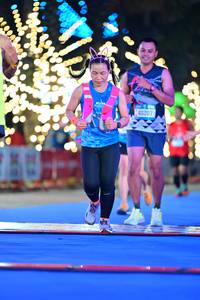 BIB: 40207
                            <button type="button" onclick="openModal(20495590)" class="btn btn-primary btn-sm float-right btn-popup" data-toggle="modal" data-target=".modal-high-quality">
                        <i class="fas fa-shopping-cart"></i> Add to Cart
                    </button>
                                            <button type="button" onclick="isThisMe(20495590, true)" class="btn btn-success btn-sm float-right btn-popup btn-isme hidden" data-toggle="tooltip" data-placement="bottom" title="นี่คือรูปของคุณใช่ไหม คลิกที่นี่เพื่อเอาเข้าอัลบั้ม">
                        <i class="fas fa-plus"></i> Add to album
                    </button>
                    <button type="button" onclick="isThisMe(20495590, false)" class="btn btn-warning btn-sm float-right btn-popup btn-isnotme hidden">
                        <i class="fas fa-ban"></i> Remove from album
                    </button>