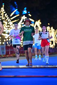 BIB: 4199
                            <button type="button" onclick="openModal(20535422)" class="btn btn-primary btn-sm float-right btn-popup" data-toggle="modal" data-target=".modal-high-quality">
                        <i class="fas fa-shopping-cart"></i> Add to Cart
                    </button>
                                            <button type="button" onclick="isThisMe(20535422, true)" class="btn btn-success btn-sm float-right btn-popup btn-isme hidden" data-toggle="tooltip" data-placement="bottom" title="นี่คือรูปของคุณใช่ไหม คลิกที่นี่เพื่อเอาเข้าอัลบั้ม">
                        <i class="fas fa-plus"></i> Add to album
                    </button>
                    <button type="button" onclick="isThisMe(20535422, false)" class="btn btn-warning btn-sm float-right btn-popup btn-isnotme hidden">
                        <i class="fas fa-ban"></i> Remove from album
                    </button>