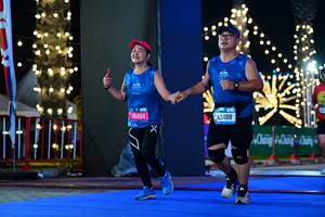 BIB: 45494, 43488
                            <button type="button" onclick="openModal(20572973)" class="btn btn-primary btn-sm float-right btn-popup" data-toggle="modal" data-target=".modal-high-quality">
                        <i class="fas fa-shopping-cart"></i> Add to Cart
                    </button>
                                            <button type="button" onclick="isThisMe(20572973, true)" class="btn btn-success btn-sm float-right btn-popup btn-isme hidden" data-toggle="tooltip" data-placement="bottom" title="นี่คือรูปของคุณใช่ไหม คลิกที่นี่เพื่อเอาเข้าอัลบั้ม">
                        <i class="fas fa-plus"></i> Add to album
                    </button>
                    <button type="button" onclick="isThisMe(20572973, false)" class="btn btn-warning btn-sm float-right btn-popup btn-isnotme hidden">
                        <i class="fas fa-ban"></i> Remove from album
                    </button>