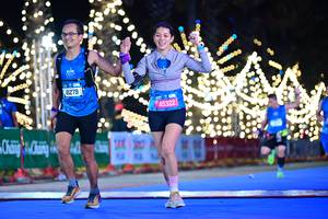 BIB: 41279, 45322
                            <button type="button" onclick="openModal(20458898)" class="btn btn-primary btn-sm float-right btn-popup" data-toggle="modal" data-target=".modal-high-quality">
                        <i class="fas fa-shopping-cart"></i> Add to Cart
                    </button>
                                            <button type="button" onclick="isThisMe(20458898, true)" class="btn btn-success btn-sm float-right btn-popup btn-isme hidden" data-toggle="tooltip" data-placement="bottom" title="นี่คือรูปของคุณใช่ไหม คลิกที่นี่เพื่อเอาเข้าอัลบั้ม">
                        <i class="fas fa-plus"></i> Add to album
                    </button>
                    <button type="button" onclick="isThisMe(20458898, false)" class="btn btn-warning btn-sm float-right btn-popup btn-isnotme hidden">
                        <i class="fas fa-ban"></i> Remove from album
                    </button>