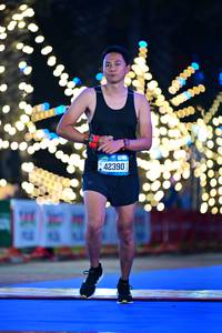 BIB: 42390, 1000
                            <button type="button" onclick="openModal(20512488)" class="btn btn-primary btn-sm float-right btn-popup" data-toggle="modal" data-target=".modal-high-quality">
                        <i class="fas fa-shopping-cart"></i> Add to Cart
                    </button>
                                            <button type="button" onclick="isThisMe(20512488, true)" class="btn btn-success btn-sm float-right btn-popup btn-isme hidden" data-toggle="tooltip" data-placement="bottom" title="นี่คือรูปของคุณใช่ไหม คลิกที่นี่เพื่อเอาเข้าอัลบั้ม">
                        <i class="fas fa-plus"></i> Add to album
                    </button>
                    <button type="button" onclick="isThisMe(20512488, false)" class="btn btn-warning btn-sm float-right btn-popup btn-isnotme hidden">
                        <i class="fas fa-ban"></i> Remove from album
                    </button>