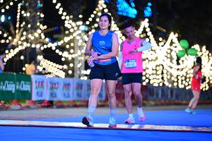 BIB: 40482
                            <button type="button" onclick="openModal(20541575)" class="btn btn-primary btn-sm float-right btn-popup" data-toggle="modal" data-target=".modal-high-quality">
                        <i class="fas fa-shopping-cart"></i> Add to Cart
                    </button>
                                            <button type="button" onclick="isThisMe(20541575, true)" class="btn btn-success btn-sm float-right btn-popup btn-isme hidden" data-toggle="tooltip" data-placement="bottom" title="นี่คือรูปของคุณใช่ไหม คลิกที่นี่เพื่อเอาเข้าอัลบั้ม">
                        <i class="fas fa-plus"></i> Add to album
                    </button>
                    <button type="button" onclick="isThisMe(20541575, false)" class="btn btn-warning btn-sm float-right btn-popup btn-isnotme hidden">
                        <i class="fas fa-ban"></i> Remove from album
                    </button>