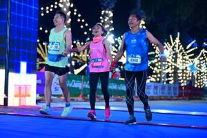 BIB: 1208, 45214, 83411
                            <button type="button" onclick="openModal(20512135)" class="btn btn-primary btn-sm float-right btn-popup" data-toggle="modal" data-target=".modal-high-quality">
                        <i class="fas fa-shopping-cart"></i> Add to Cart
                    </button>
                                            <button type="button" onclick="isThisMe(20512135, true)" class="btn btn-success btn-sm float-right btn-popup btn-isme hidden" data-toggle="tooltip" data-placement="bottom" title="นี่คือรูปของคุณใช่ไหม คลิกที่นี่เพื่อเอาเข้าอัลบั้ม">
                        <i class="fas fa-plus"></i> Add to album
                    </button>
                    <button type="button" onclick="isThisMe(20512135, false)" class="btn btn-warning btn-sm float-right btn-popup btn-isnotme hidden">
                        <i class="fas fa-ban"></i> Remove from album
                    </button>