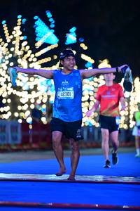 BIB: 00000, 42301
                            <button type="button" onclick="openModal(20532416)" class="btn btn-primary btn-sm float-right btn-popup" data-toggle="modal" data-target=".modal-high-quality">
                        <i class="fas fa-shopping-cart"></i> Add to Cart
                    </button>
                                            <button type="button" onclick="isThisMe(20532416, true)" class="btn btn-success btn-sm float-right btn-popup btn-isme hidden" data-toggle="tooltip" data-placement="bottom" title="นี่คือรูปของคุณใช่ไหม คลิกที่นี่เพื่อเอาเข้าอัลบั้ม">
                        <i class="fas fa-plus"></i> Add to album
                    </button>
                    <button type="button" onclick="isThisMe(20532416, false)" class="btn btn-warning btn-sm float-right btn-popup btn-isnotme hidden">
                        <i class="fas fa-ban"></i> Remove from album
                    </button>