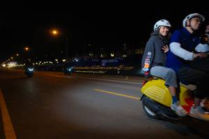 BIB: 242
                            <button type="button" onclick="openModal(20062571)" class="btn btn-primary btn-sm float-right btn-popup" data-toggle="modal" data-target=".modal-high-quality">
                        <i class="fas fa-shopping-cart"></i> Add to Cart
                    </button>
                                            <button type="button" onclick="isThisMe(20062571, true)" class="btn btn-success btn-sm float-right btn-popup btn-isme hidden" data-toggle="tooltip" data-placement="bottom" title="นี่คือรูปของคุณใช่ไหม คลิกที่นี่เพื่อเอาเข้าอัลบั้ม">
                        <i class="fas fa-plus"></i> Add to album
                    </button>
                    <button type="button" onclick="isThisMe(20062571, false)" class="btn btn-warning btn-sm float-right btn-popup btn-isnotme hidden">
                        <i class="fas fa-ban"></i> Remove from album
                    </button>