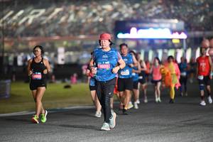 BIB: 46055
                            <button type="button" onclick="openModal(19958180)" class="btn btn-primary btn-sm float-right btn-popup" data-toggle="modal" data-target=".modal-high-quality">
                        <i class="fas fa-shopping-cart"></i> Add to Cart
                    </button>
                                            <button type="button" onclick="isThisMe(19958180, true)" class="btn btn-success btn-sm float-right btn-popup btn-isme hidden" data-toggle="tooltip" data-placement="bottom" title="นี่คือรูปของคุณใช่ไหม คลิกที่นี่เพื่อเอาเข้าอัลบั้ม">
                        <i class="fas fa-plus"></i> Add to album
                    </button>
                    <button type="button" onclick="isThisMe(19958180, false)" class="btn btn-warning btn-sm float-right btn-popup btn-isnotme hidden">
                        <i class="fas fa-ban"></i> Remove from album
                    </button>