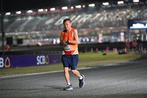 BIB: 40009
                            <button type="button" onclick="openModal(19962213)" class="btn btn-primary btn-sm float-right btn-popup" data-toggle="modal" data-target=".modal-high-quality">
                        <i class="fas fa-shopping-cart"></i> Add to Cart
                    </button>
                                            <button type="button" onclick="isThisMe(19962213, true)" class="btn btn-success btn-sm float-right btn-popup btn-isme hidden" data-toggle="tooltip" data-placement="bottom" title="นี่คือรูปของคุณใช่ไหม คลิกที่นี่เพื่อเอาเข้าอัลบั้ม">
                        <i class="fas fa-plus"></i> Add to album
                    </button>
                    <button type="button" onclick="isThisMe(19962213, false)" class="btn btn-warning btn-sm float-right btn-popup btn-isnotme hidden">
                        <i class="fas fa-ban"></i> Remove from album
                    </button>