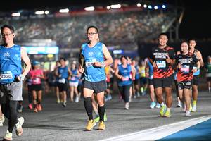 BIB: 43820, 4210, 44168
                            <button type="button" onclick="openModal(19957577)" class="btn btn-primary btn-sm float-right btn-popup" data-toggle="modal" data-target=".modal-high-quality">
                        <i class="fas fa-shopping-cart"></i> Add to Cart
                    </button>
                                            <button type="button" onclick="isThisMe(19957577, true)" class="btn btn-success btn-sm float-right btn-popup btn-isme hidden" data-toggle="tooltip" data-placement="bottom" title="นี่คือรูปของคุณใช่ไหม คลิกที่นี่เพื่อเอาเข้าอัลบั้ม">
                        <i class="fas fa-plus"></i> Add to album
                    </button>
                    <button type="button" onclick="isThisMe(19957577, false)" class="btn btn-warning btn-sm float-right btn-popup btn-isnotme hidden">
                        <i class="fas fa-ban"></i> Remove from album
                    </button>