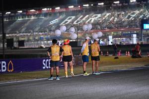 BIB: 
                            <button type="button" onclick="openModal(19963331)" class="btn btn-primary btn-sm float-right btn-popup" data-toggle="modal" data-target=".modal-high-quality">
                        <i class="fas fa-shopping-cart"></i> Add to Cart
                    </button>
                                            <button type="button" onclick="isThisMe(19963331, true)" class="btn btn-success btn-sm float-right btn-popup btn-isme hidden" data-toggle="tooltip" data-placement="bottom" title="นี่คือรูปของคุณใช่ไหม คลิกที่นี่เพื่อเอาเข้าอัลบั้ม">
                        <i class="fas fa-plus"></i> Add to album
                    </button>
                    <button type="button" onclick="isThisMe(19963331, false)" class="btn btn-warning btn-sm float-right btn-popup btn-isnotme hidden">
                        <i class="fas fa-ban"></i> Remove from album
                    </button>