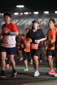 BIB: 70370, 24292, 48912
                            <button type="button" onclick="openModal(20024731)" class="btn btn-primary btn-sm float-right btn-popup" data-toggle="modal" data-target=".modal-high-quality">
                        <i class="fas fa-shopping-cart"></i> Add to Cart
                    </button>
                                            <button type="button" onclick="isThisMe(20024731, true)" class="btn btn-success btn-sm float-right btn-popup btn-isme hidden" data-toggle="tooltip" data-placement="bottom" title="นี่คือรูปของคุณใช่ไหม คลิกที่นี่เพื่อเอาเข้าอัลบั้ม">
                        <i class="fas fa-plus"></i> Add to album
                    </button>
                    <button type="button" onclick="isThisMe(20024731, false)" class="btn btn-warning btn-sm float-right btn-popup btn-isnotme hidden">
                        <i class="fas fa-ban"></i> Remove from album
                    </button>