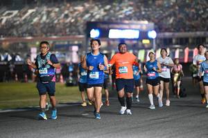 BIB: 44070, 43611, 43805
                            <button type="button" onclick="openModal(19958803)" class="btn btn-primary btn-sm float-right btn-popup" data-toggle="modal" data-target=".modal-high-quality">
                        <i class="fas fa-shopping-cart"></i> Add to Cart
                    </button>
                                            <button type="button" onclick="isThisMe(19958803, true)" class="btn btn-success btn-sm float-right btn-popup btn-isme hidden" data-toggle="tooltip" data-placement="bottom" title="นี่คือรูปของคุณใช่ไหม คลิกที่นี่เพื่อเอาเข้าอัลบั้ม">
                        <i class="fas fa-plus"></i> Add to album
                    </button>
                    <button type="button" onclick="isThisMe(19958803, false)" class="btn btn-warning btn-sm float-right btn-popup btn-isnotme hidden">
                        <i class="fas fa-ban"></i> Remove from album
                    </button>